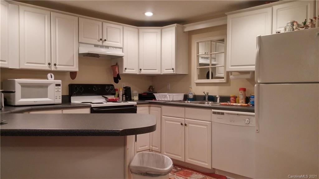 399 James Street Clyde, NC 28721 - Photo 18 of 27