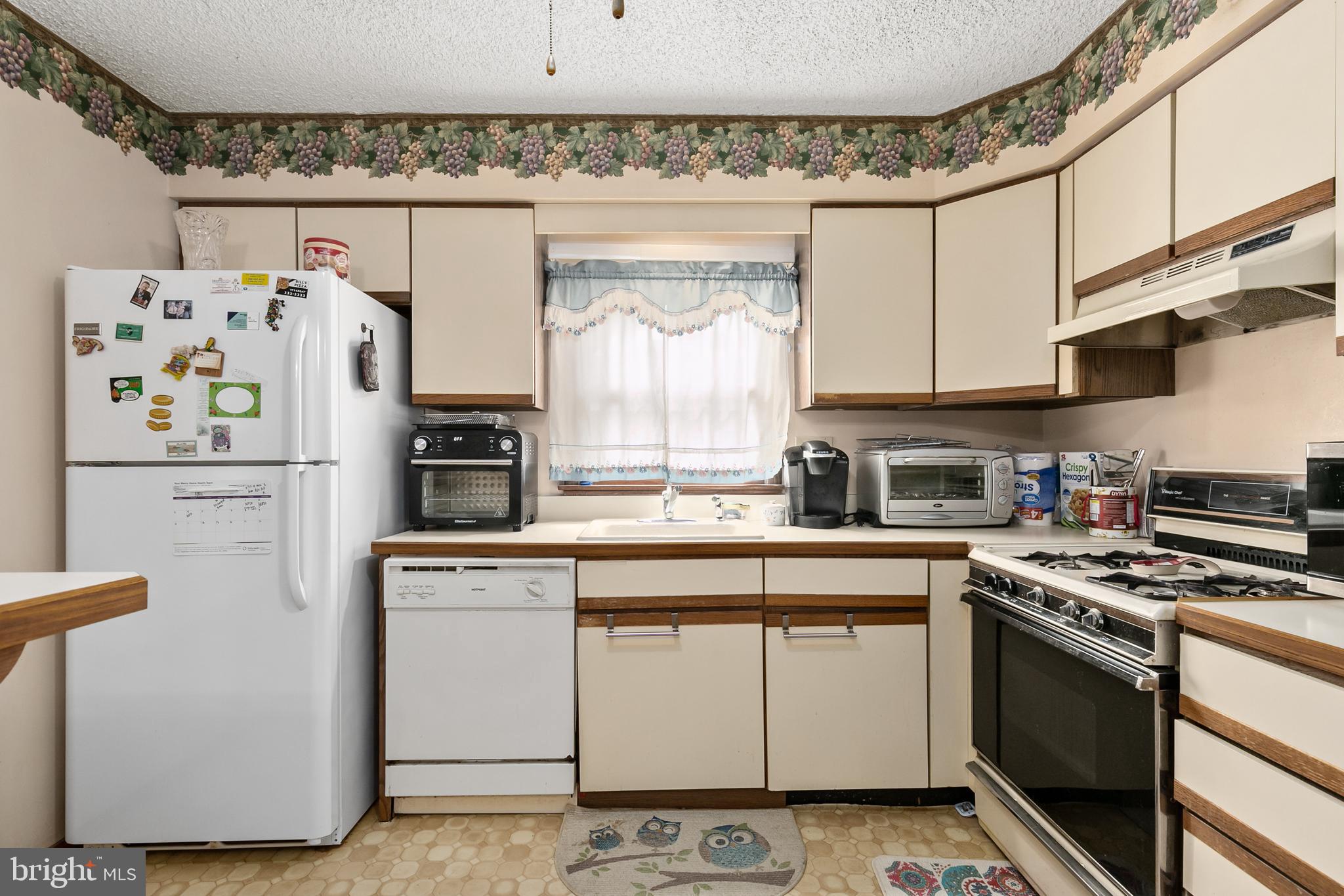 4018 Decatur Street Philadelphia, PA 19136 - Photo 8 of 28 Gallery Image 8
