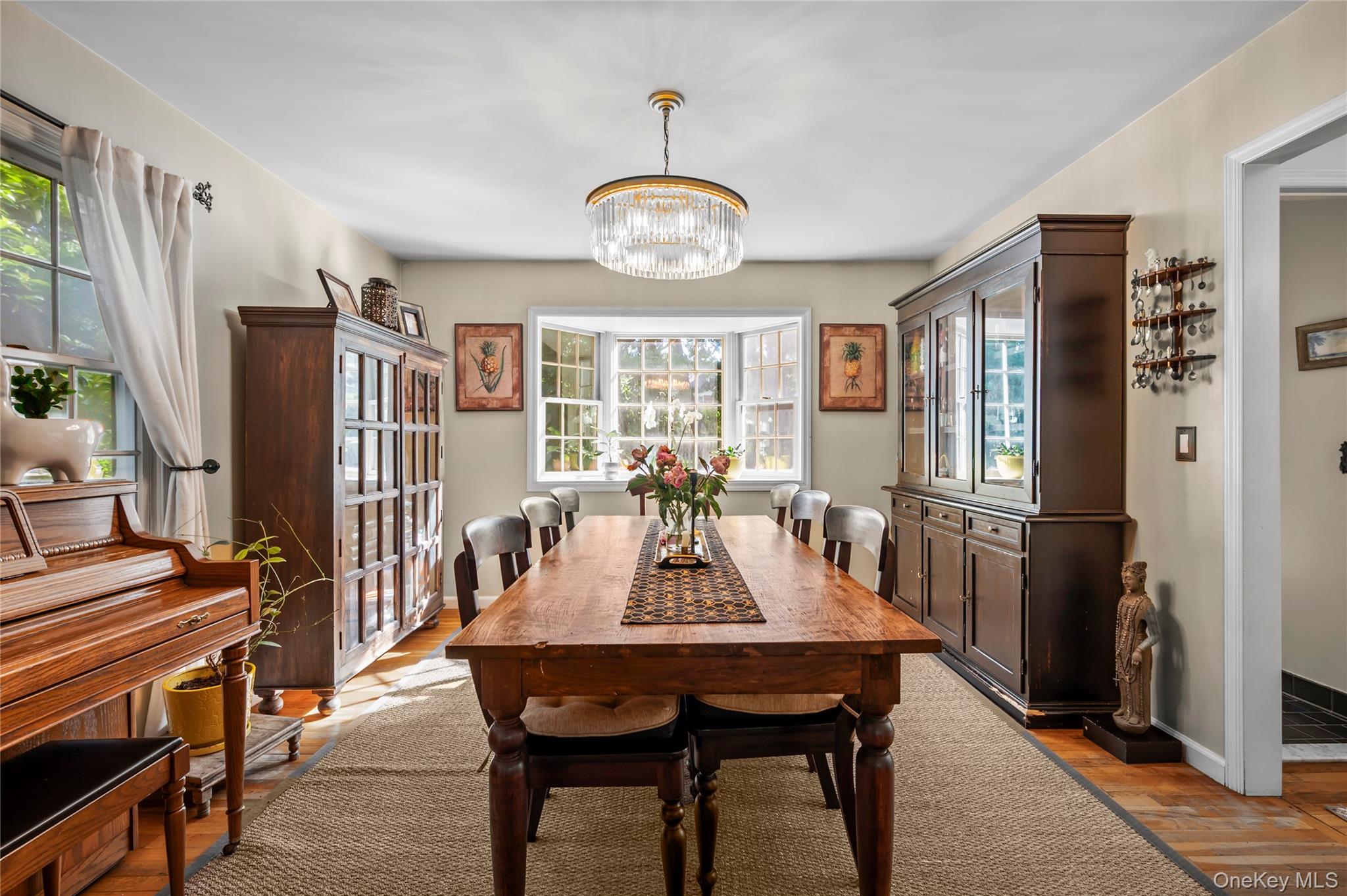 8 Burton Road Larchmont, NY 10538 - Photo 9 of 29