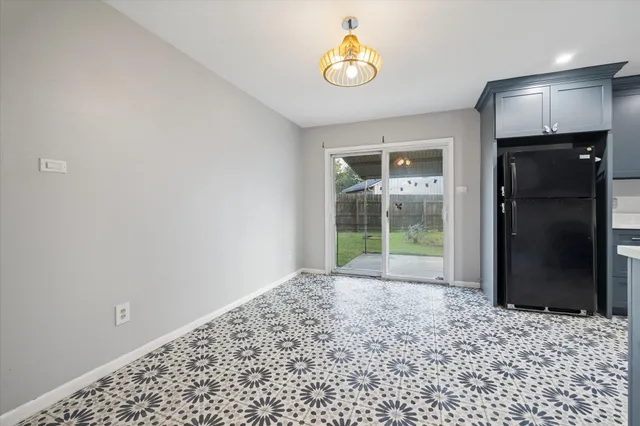 $285,000 | 6103 West 43rd Street, Houston, TX 77092