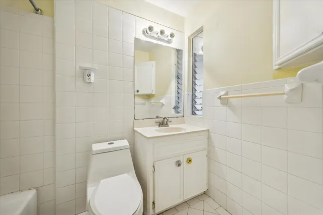 $285,000 | 6103 West 43rd Street, Houston, TX 77092