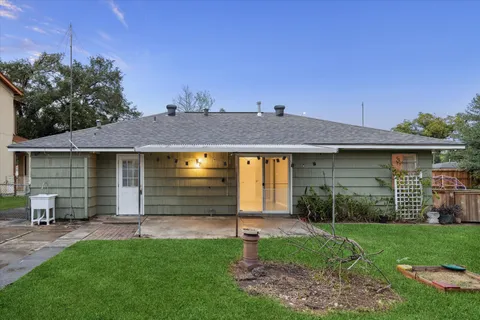 $285,000 | 6103 West 43rd Street, Houston, TX 77092