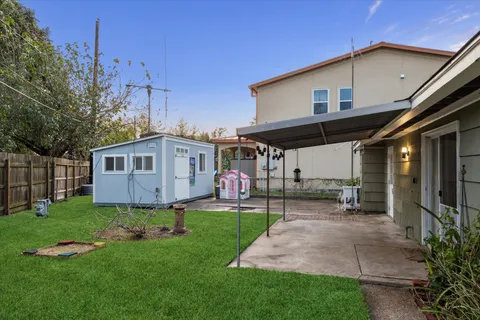$285,000 | 6103 West 43rd Street, Houston, TX 77092