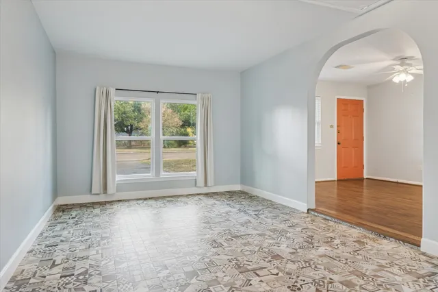 $285,000 | 6103 West 43rd Street, Houston, TX 77092