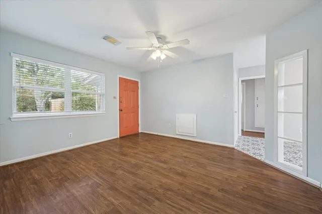 $285,000 | 6103 West 43rd Street, Houston, TX 77092