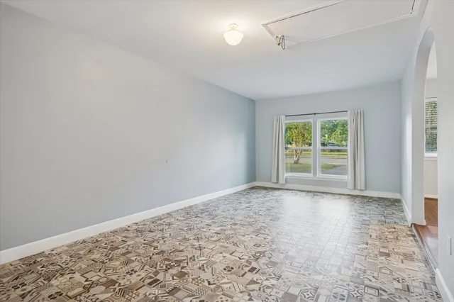 $285,000 | 6103 West 43rd Street, Houston, TX 77092