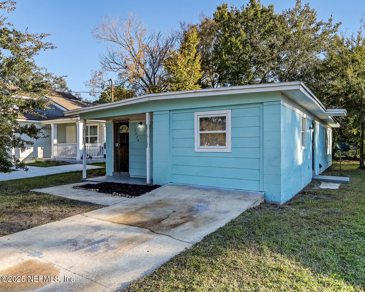 2028 Hartridge Street Jacksonville, FL 32209 - Photo 4 of 33 a view of outdoor space and yard