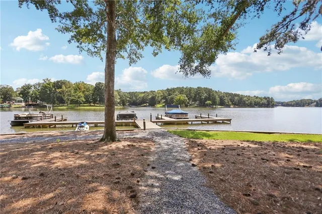 $695,000 | 1113 Wharfside Court, Greensboro, GA 30642