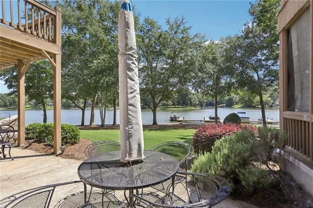 $695,000 | 1113 Wharfside Court, Greensboro, GA 30642