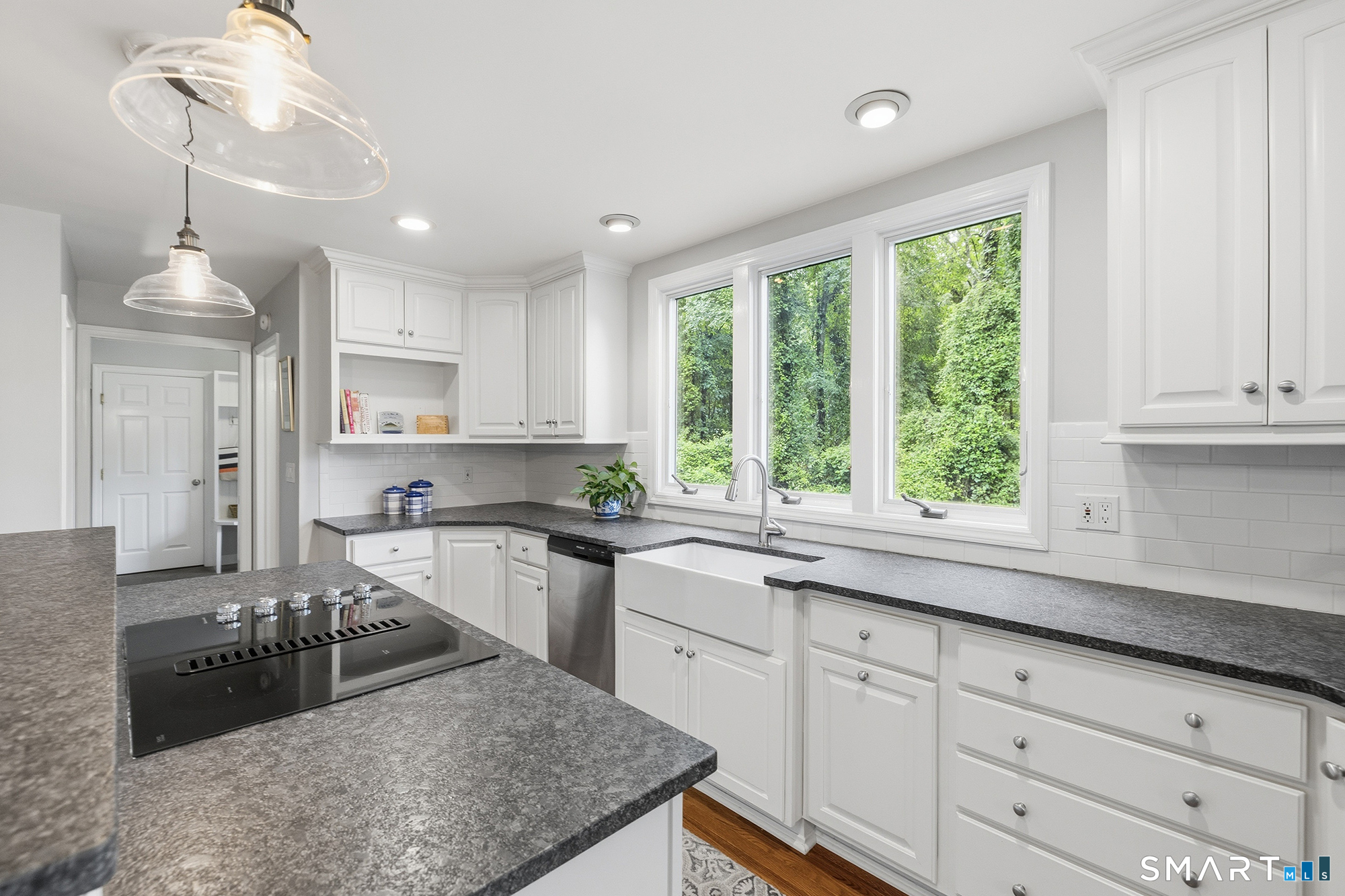 40 Ivy Hill Road Ridgefield, CT 06877 - Photo 16 of 38