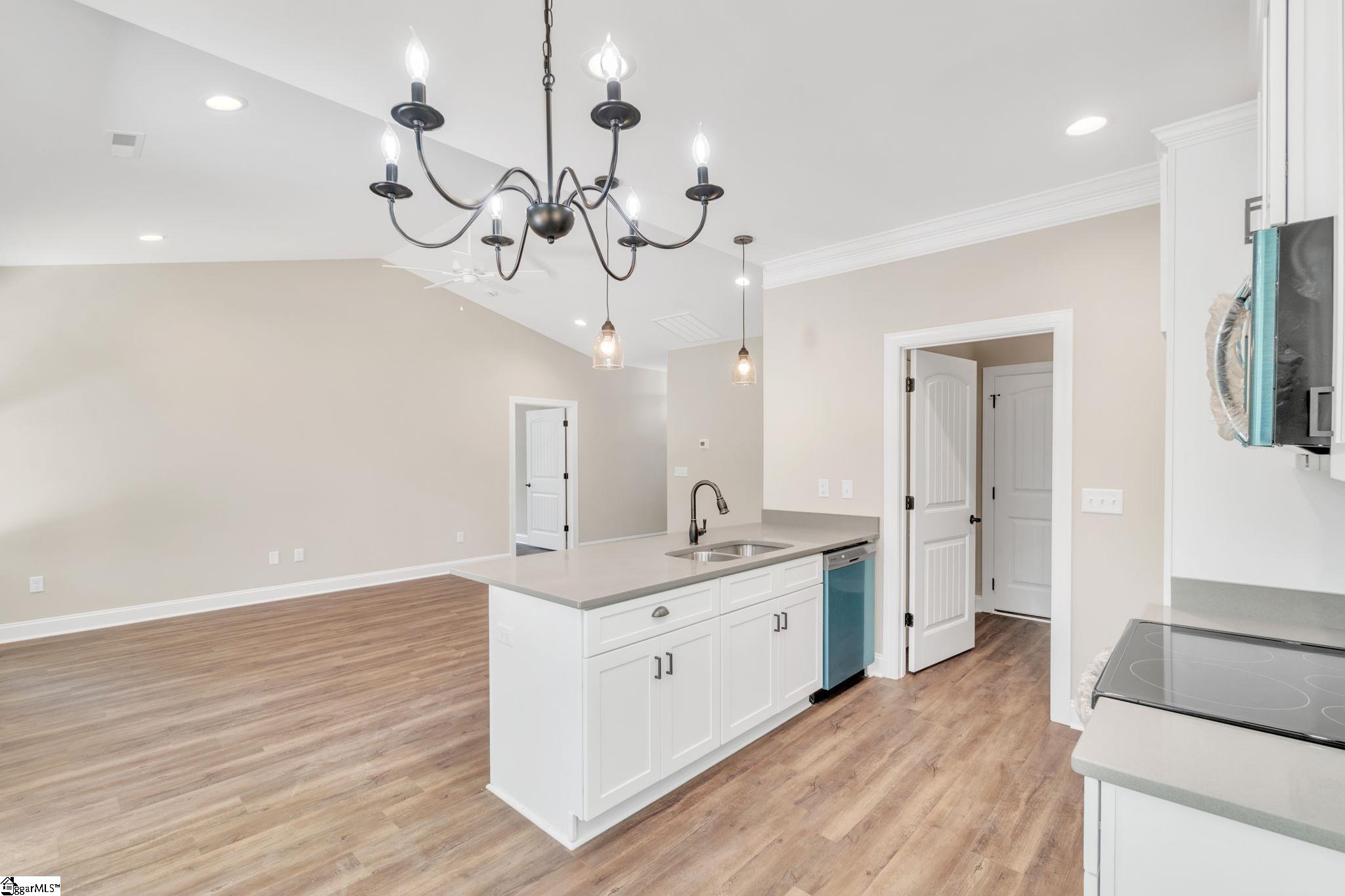 102 Brookside Circle Honea Path, SC 29654 - Photo 6 of 25 Gallery Image 6