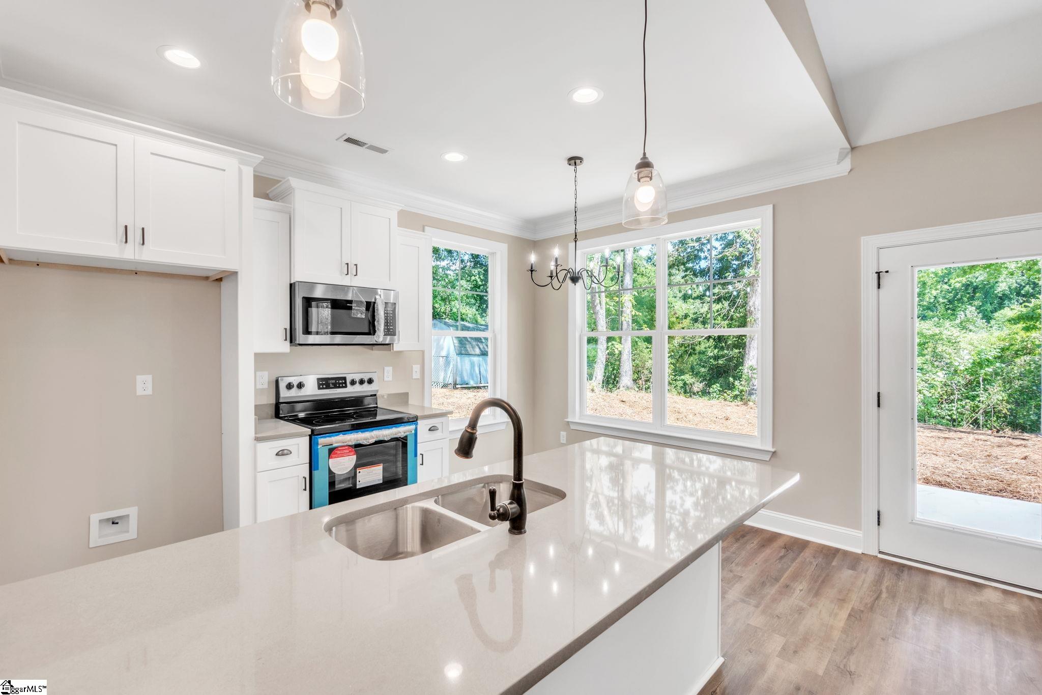 102 Brookside Circle Honea Path, SC 29654 - Photo 7 of 25 Gallery Image 7