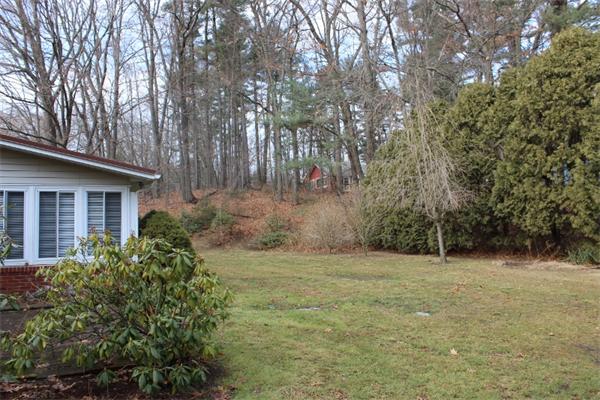 14 Comins Road Hadley, MA 01035 - Photo 5 of 30 Gallery Image 5