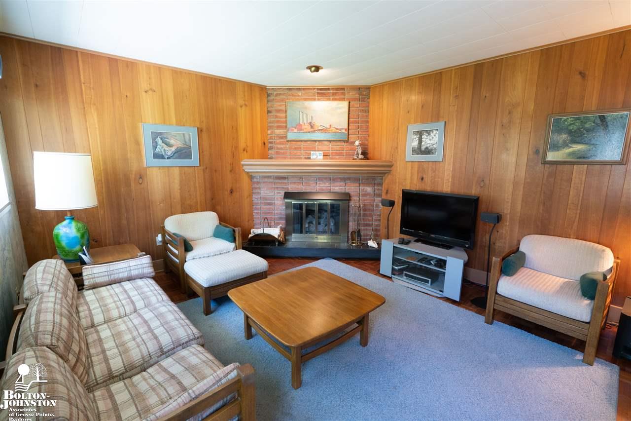 970 Canterbury Road Grosse Pointe Woods, MI 48236 - Photo 10 of 26