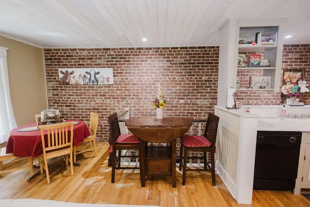 $1,450,000 | 141-151 Merry Christmas Lane, Mineral Point, WI 53565