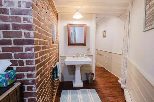 $1,450,000 | 141-151 Merry Christmas Lane, Mineral Point, WI 53565