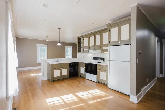 $1,450,000 | 141-151 Merry Christmas Lane, Mineral Point, WI 53565