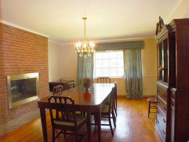 2030 Chardon Road Columbus, OH 43220 - Photo 3 of 10