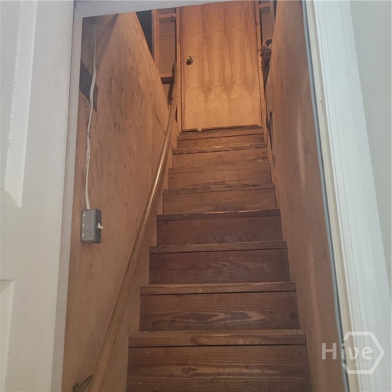 4620 Lansdowne Street Savannah, GA 31405 - Photo 25 of 35 Attic Stairway