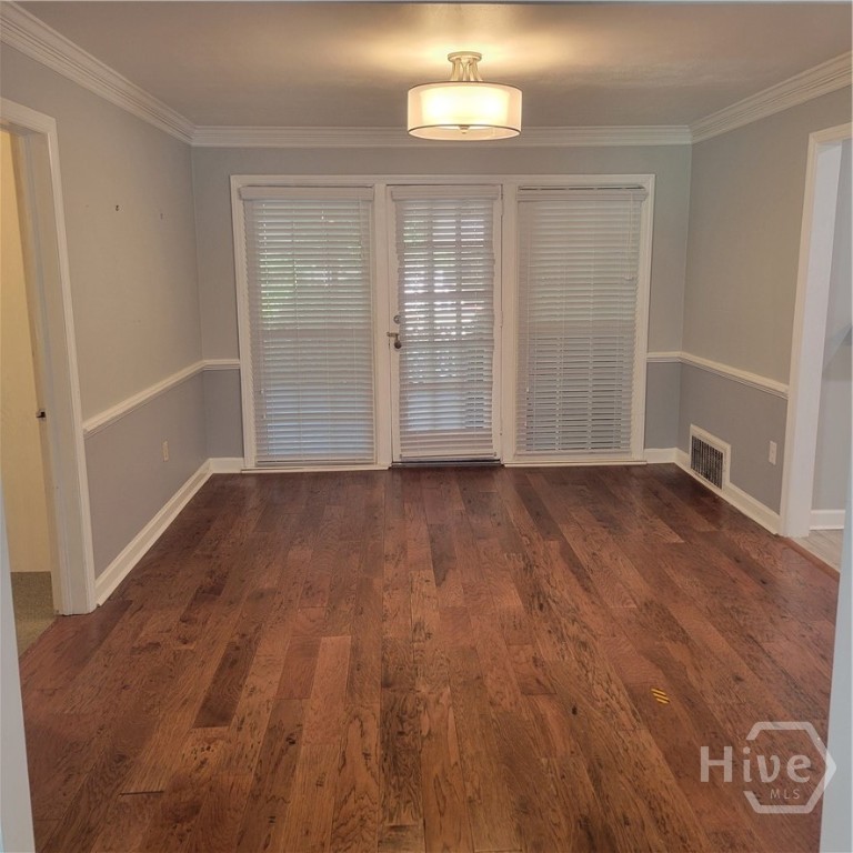 4620 Lansdowne Street Savannah, GA 31405 - Photo 8 of 35 Dining Area