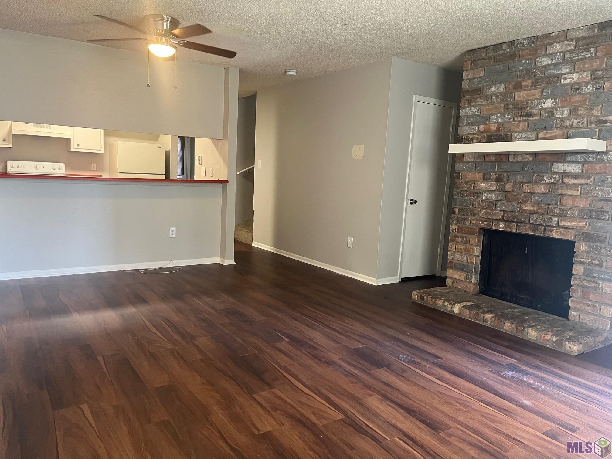 1921 Southpointe Drive Baton Rouge, LA 70808 - Photo 3 of 9