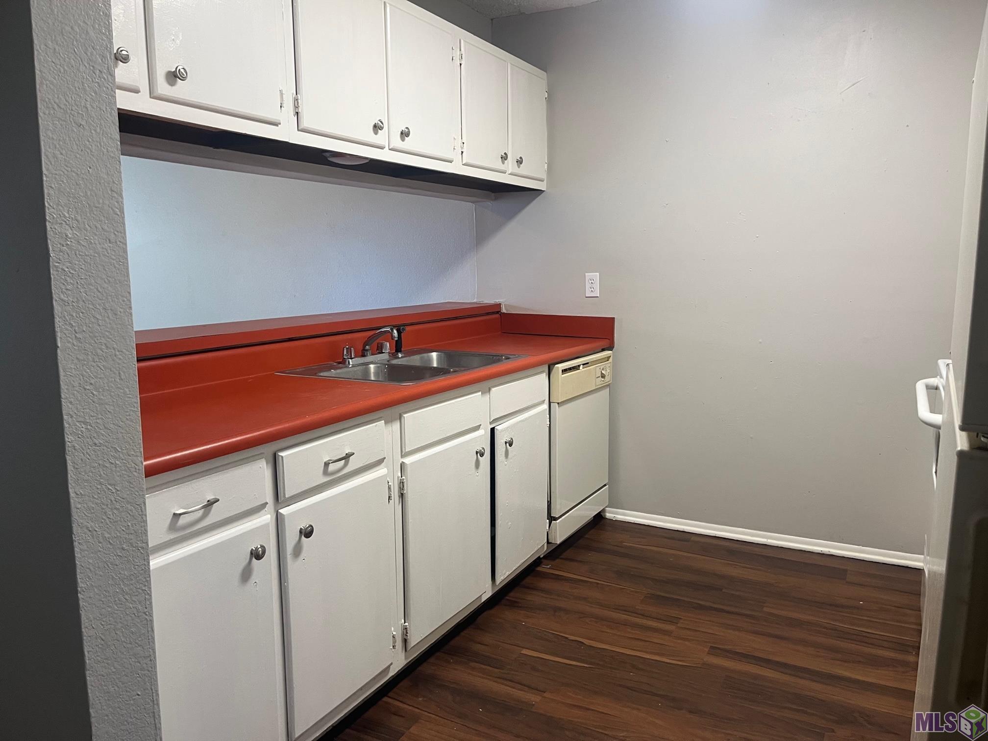 1921 Southpointe Drive Baton Rouge, LA 70808 - Photo 4 of 9