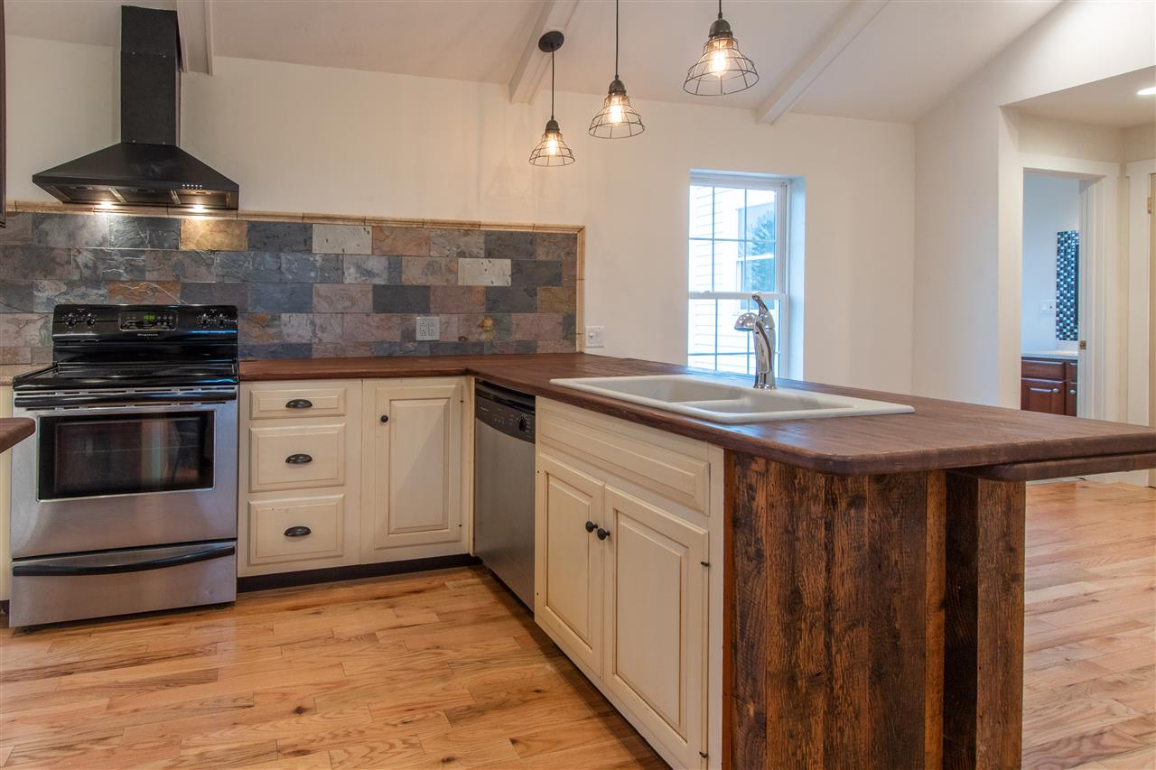 624 South Barnstead Road Barnstead, NH 03225 - Photo 6 of 21