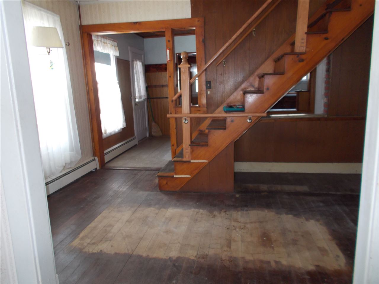 63 Hampstead Road Salem, NH 03079 - Photo 3 of 33