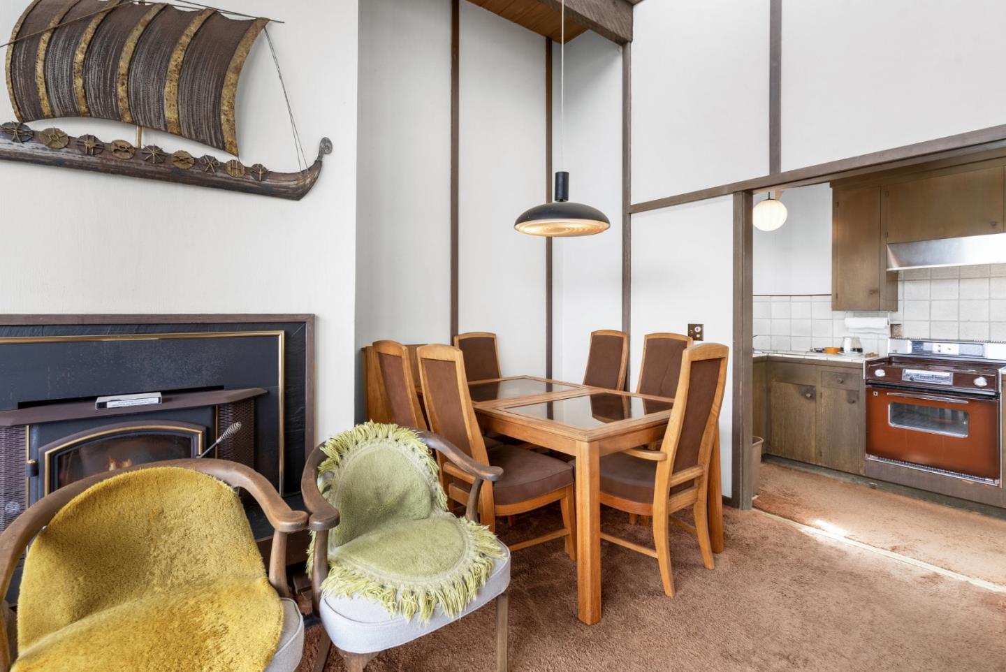 34 Sanderling Circle Watsonville, CA 95076 - Photo 11 of 56 a dining room with a table and chairs