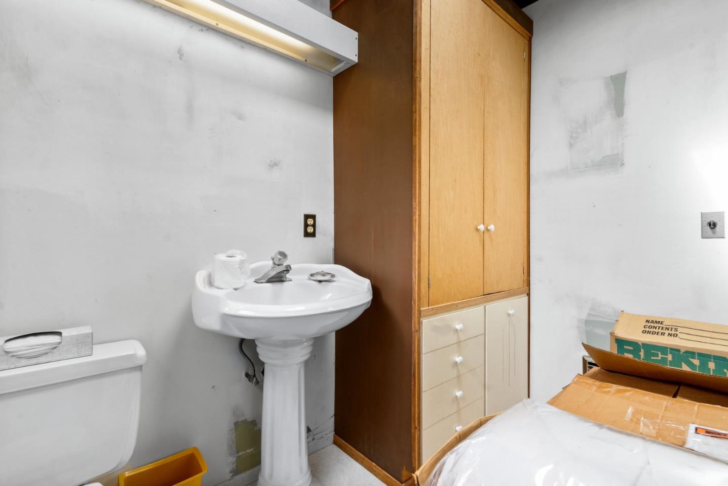34 Sanderling Circle Watsonville, CA 95076 - Photo 29 of 56 a bathroom with a sink and a toilet
