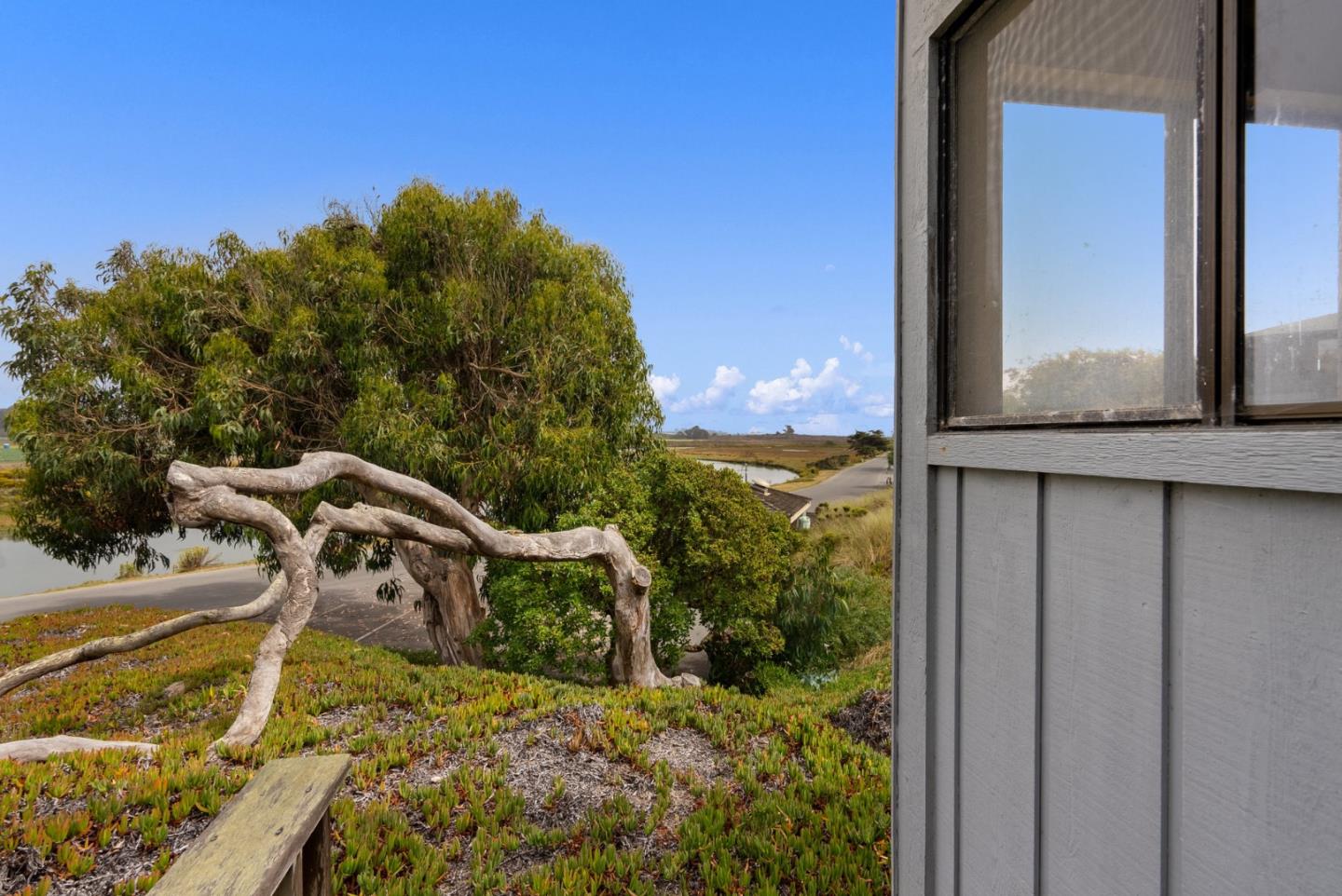 34 Sanderling Circle Watsonville, CA 95076 - Photo 33 of 56 a view of a balcony with chairs