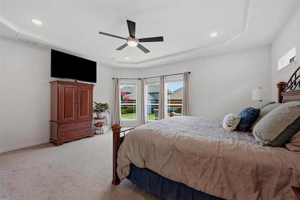809 Violet Way Celina, TX 75009 - Photo 20 of 38 Primary Bedroom with Bay Windows