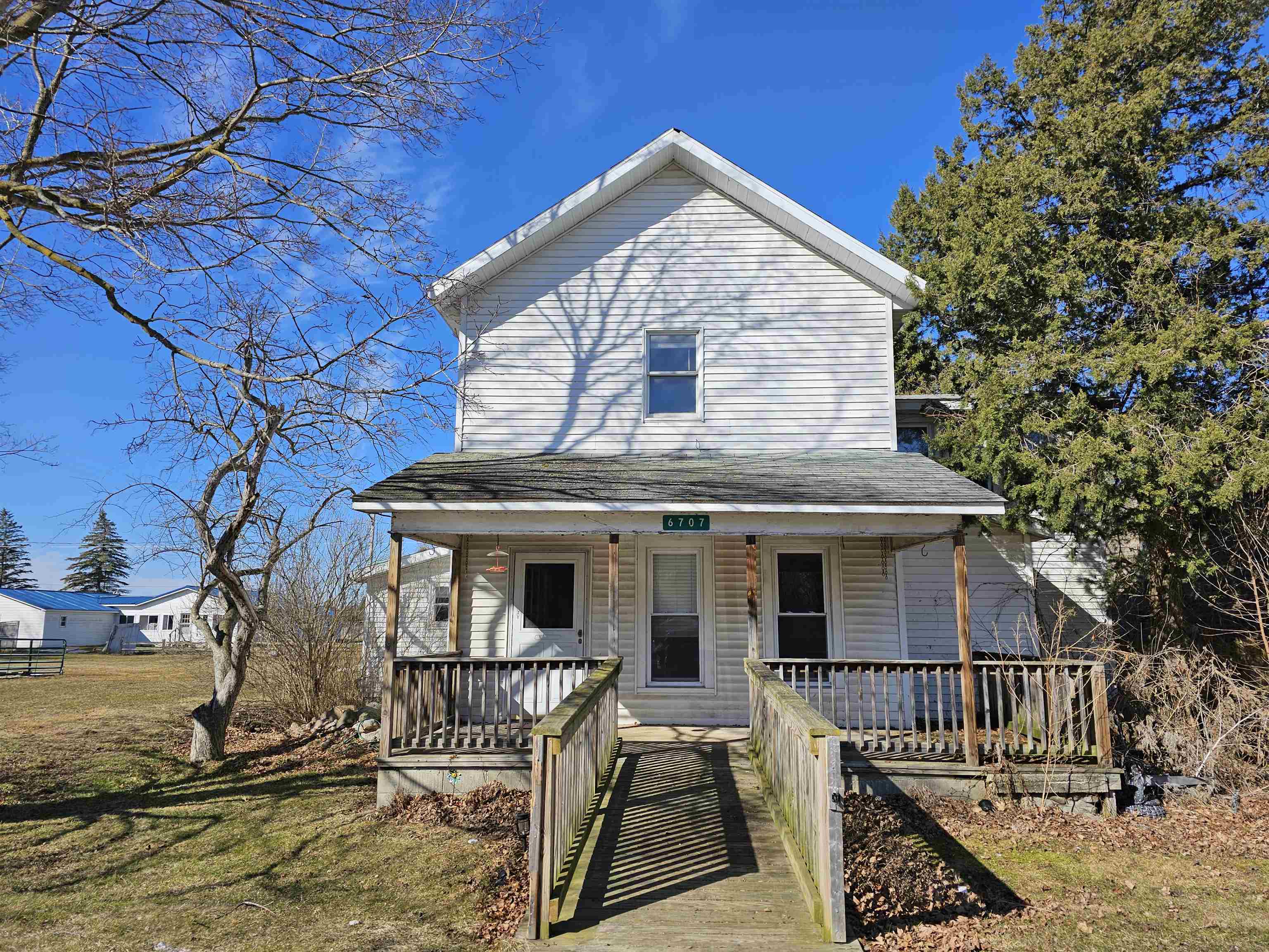 6707 North Lumberjack Road Riverdale, MI 48877 - Photo 1 of 29