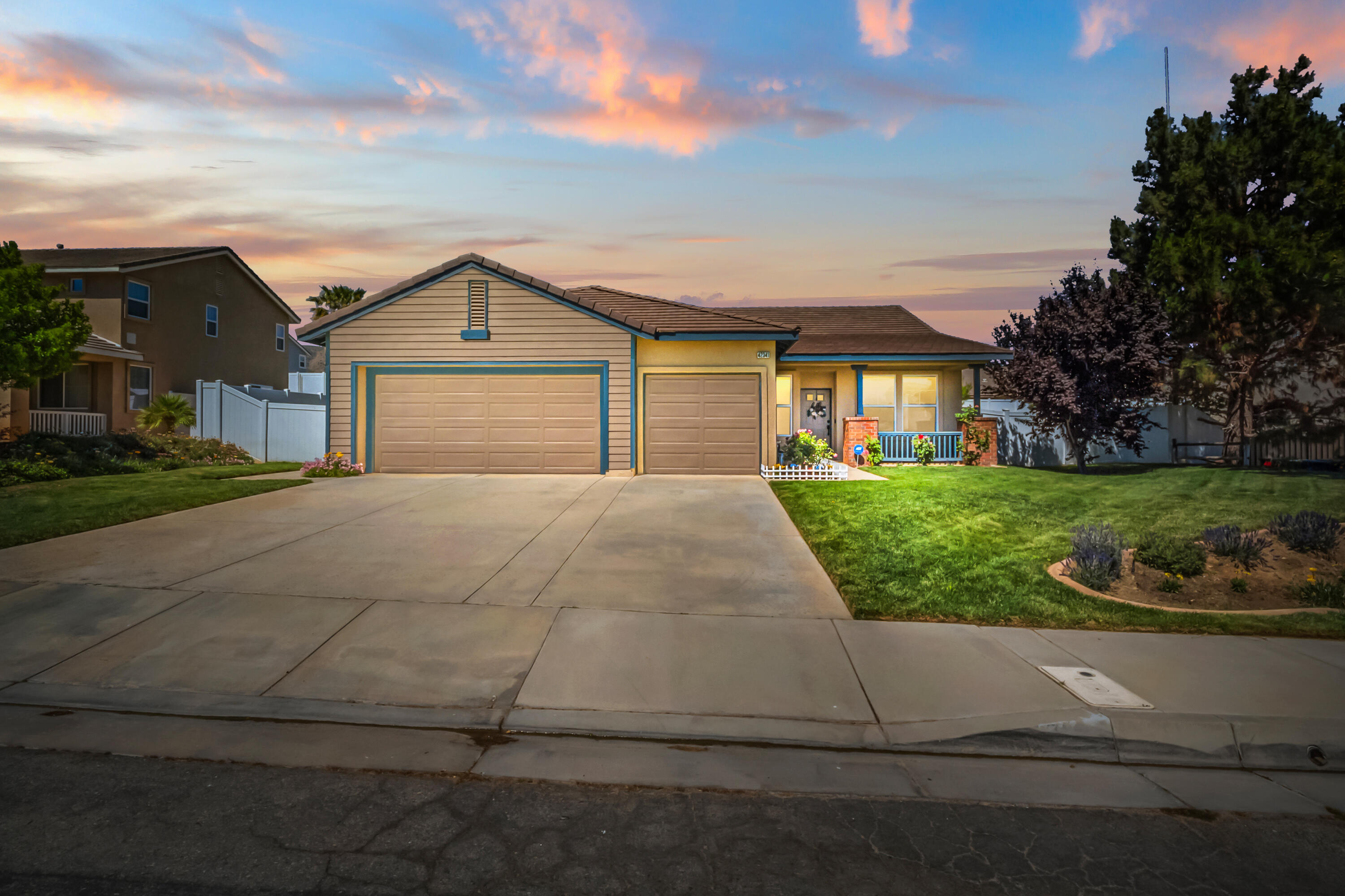 42341 Ridge View Drive Lancaster, CA 93536 - Photo 1 of 33 Ridegeview Dr-1