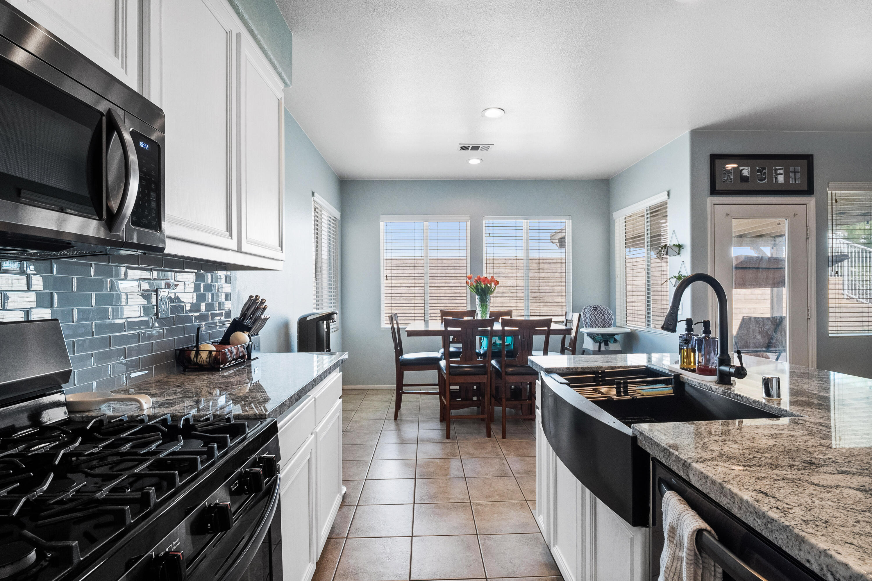 42341 Ridge View Drive Lancaster, CA 93536 - Photo 15 of 33 Ridegeview Dr-11