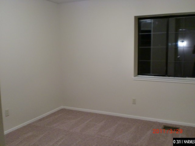 5101 Idlebury Way Reno, NV 89523 - Photo 7 of 13 Photo 7