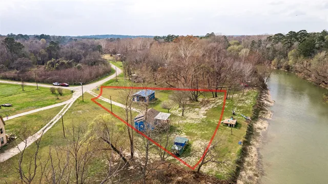 $159,900 | 239 Fisherman's Trail, Huntsville, TX 77320