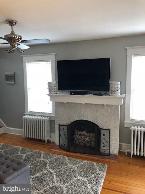 15 Butler Road Reisterstown, MD 21136 - Photo 8 of 23 Living Room