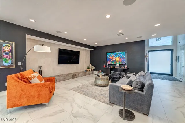 $1,899,999 | 8133 Desert Jewel Circle, Las Vegas, NV 89128