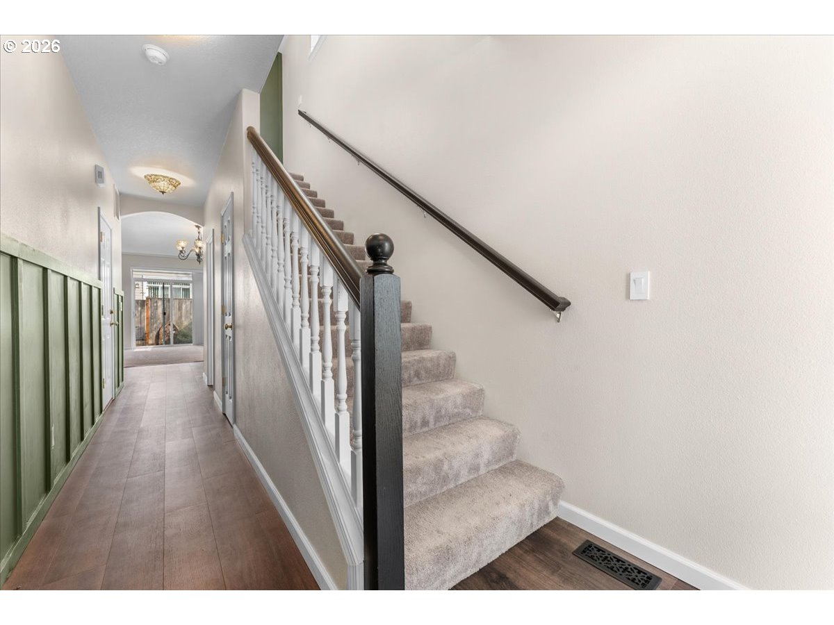 17257 Southwest Berkeley Lane Beaverton, OR 97003 - Photo 5 of 48