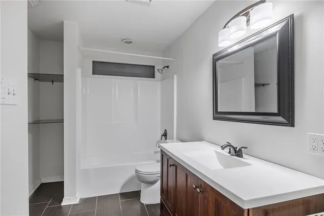 $2,000 | 500 East Robert Street, Hammond, LA 70401