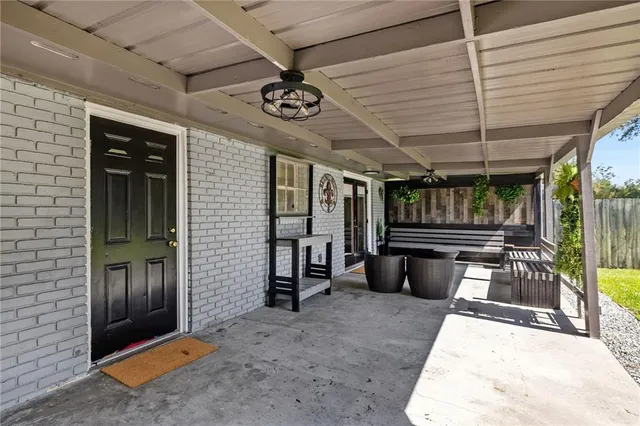 $2,000 | 500 East Robert Street, Hammond, LA 70401