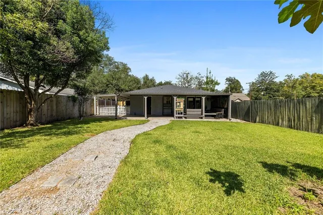 $2,000 | 500 East Robert Street, Hammond, LA 70401