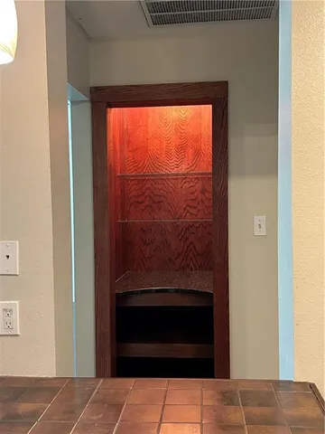 $2,000 | 500 East Robert Street, Hammond, LA 70401