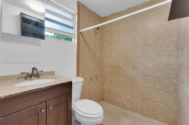 $565,000 | 12600 Northwest 17th Avenue, Miami, FL 33167