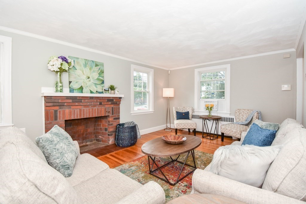 196 Spring Street Boston, MA 02132 - Photo 3 of 25