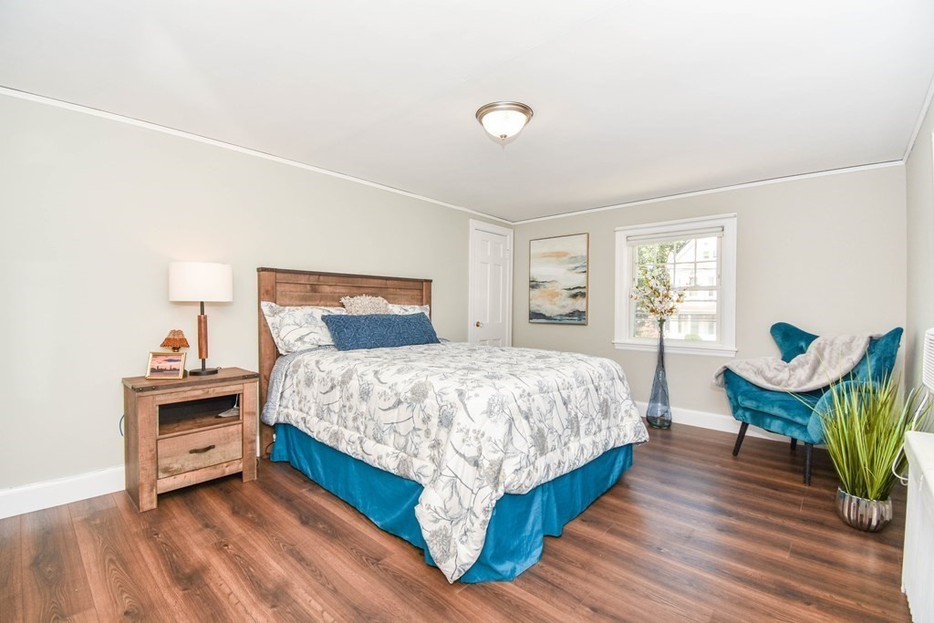 196 Spring Street Boston, MA 02132 - Photo 4 of 25
