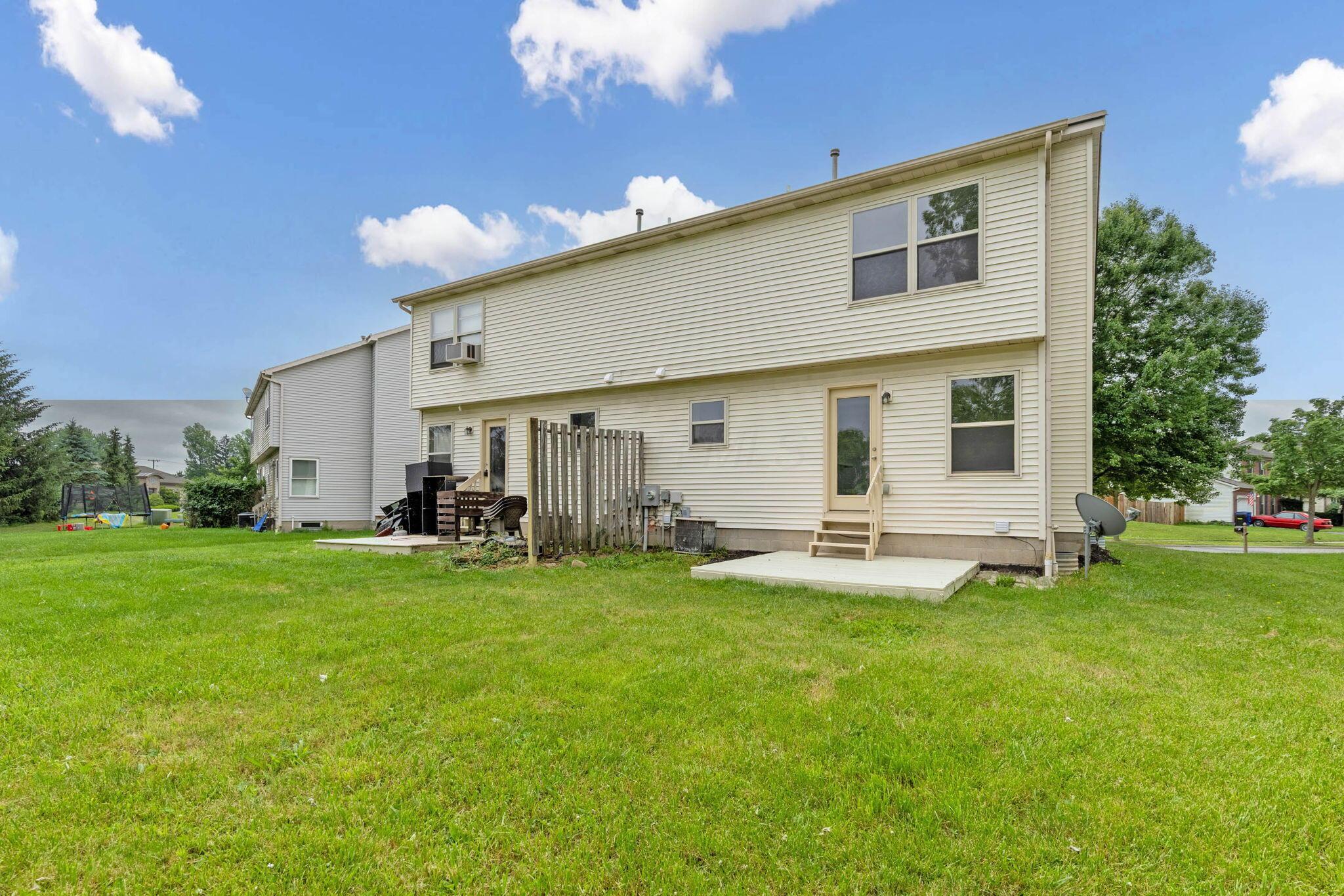 279 Richards Circle Delaware, OH 43015 - Photo 5 of 60 Rear of Twin Single