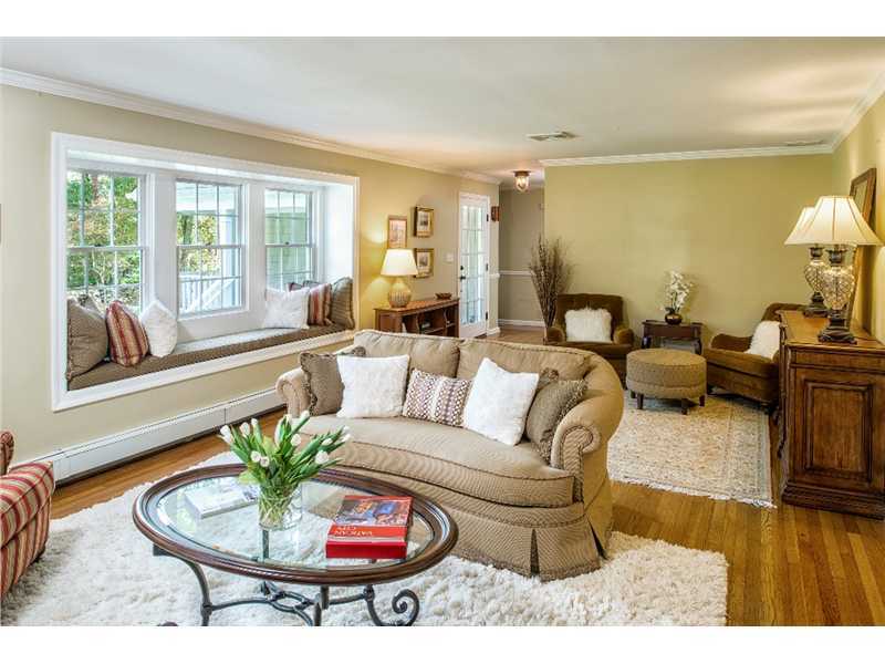 540 Cheese Spring Road New Canaan, CT 06840 - Photo 4 of 25 a living room with furniture and a potted plant