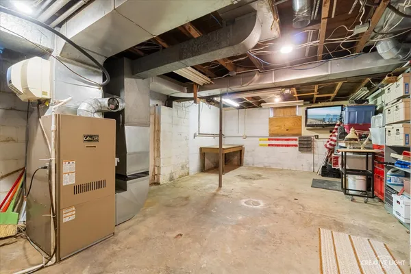 $899,500 | 15555 McGirr Road, Hinckley, IL 60520